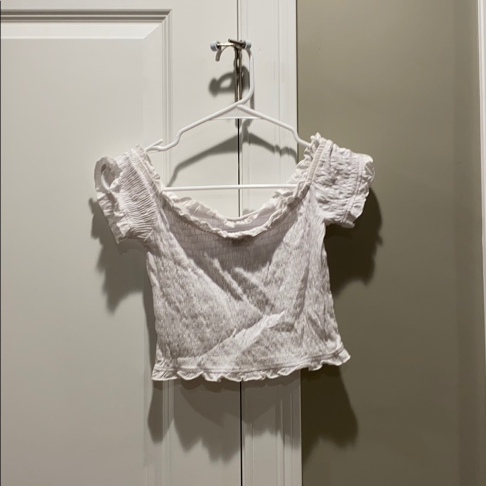 White Off the shoulder crop Size 6 (XS/S)